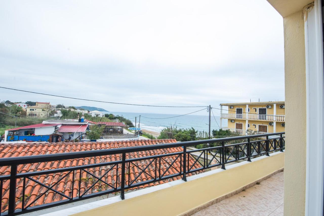 Pantelis Apartments Agios Georgios  Exterior foto