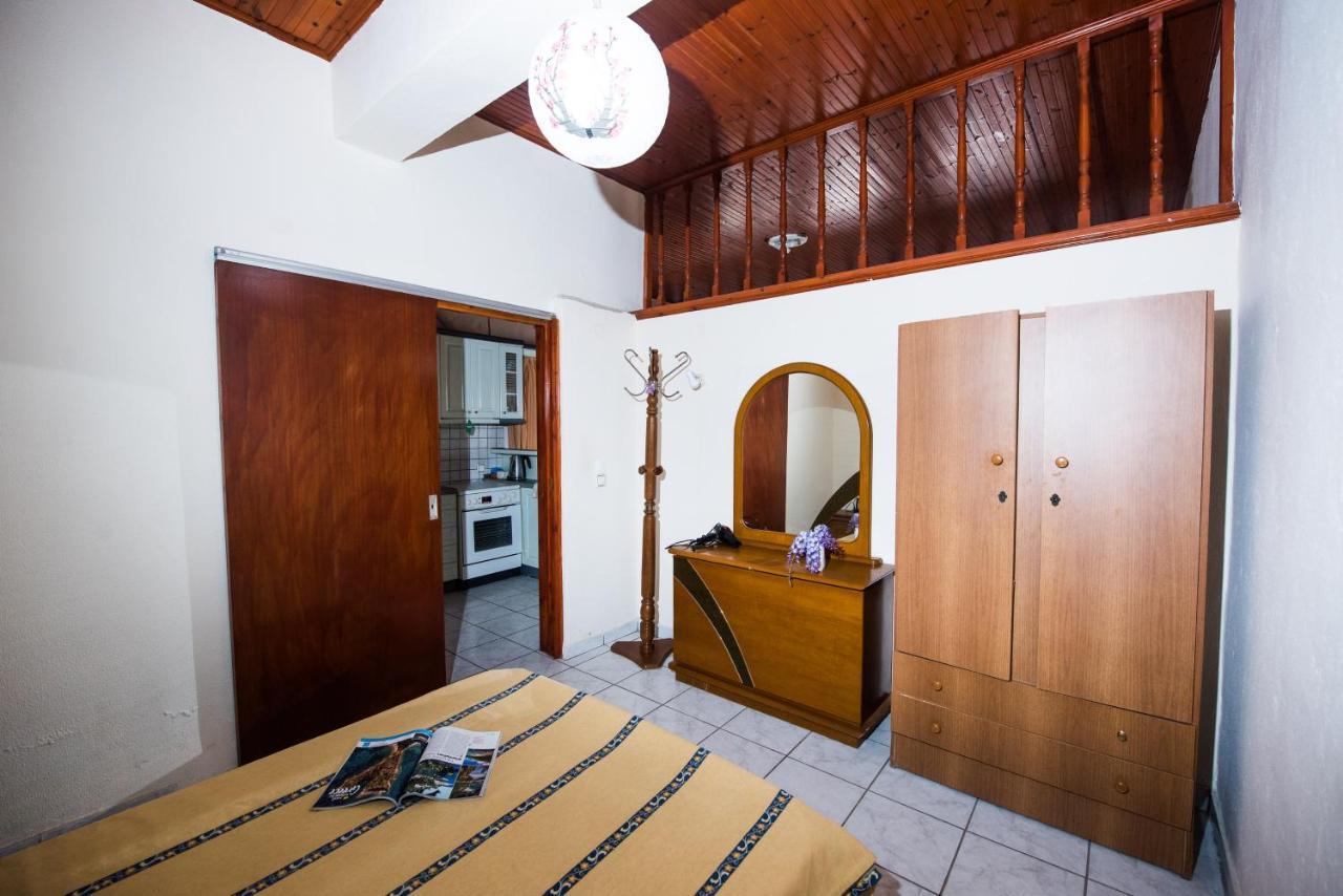 Pantelis Apartments Agios Georgios  Exterior foto