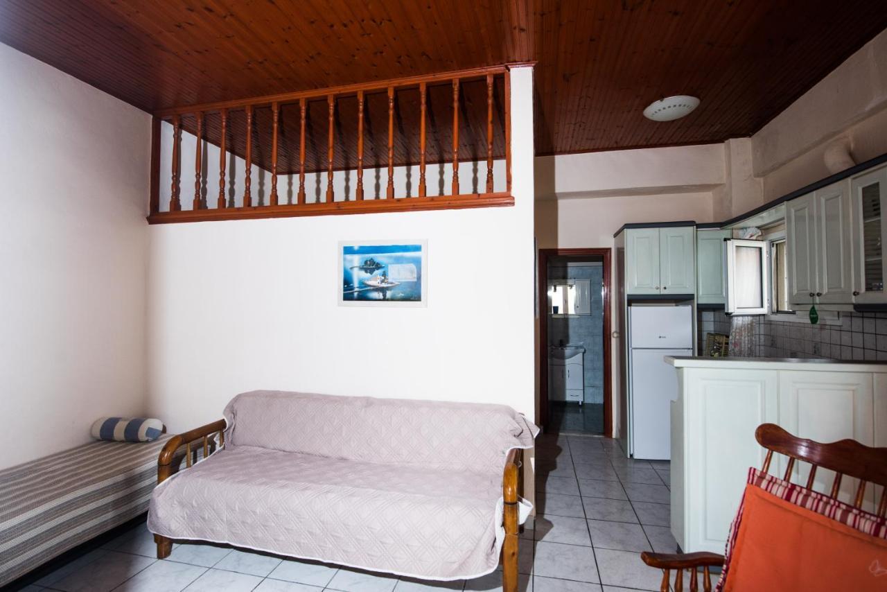 Pantelis Apartments Agios Georgios  Exterior foto