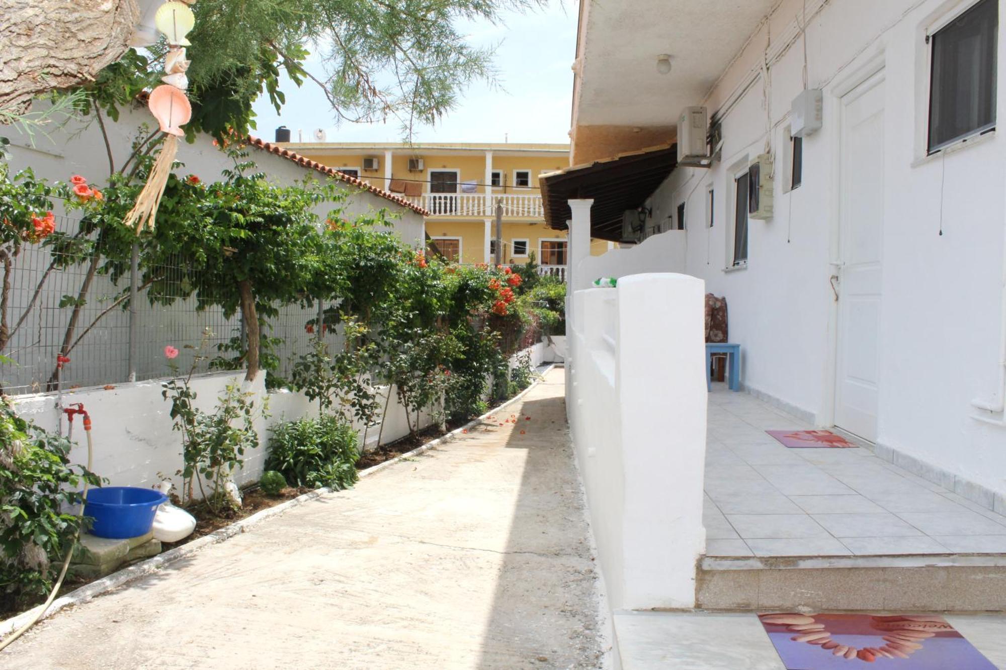 Pantelis Apartments Agios Georgios  Exterior foto